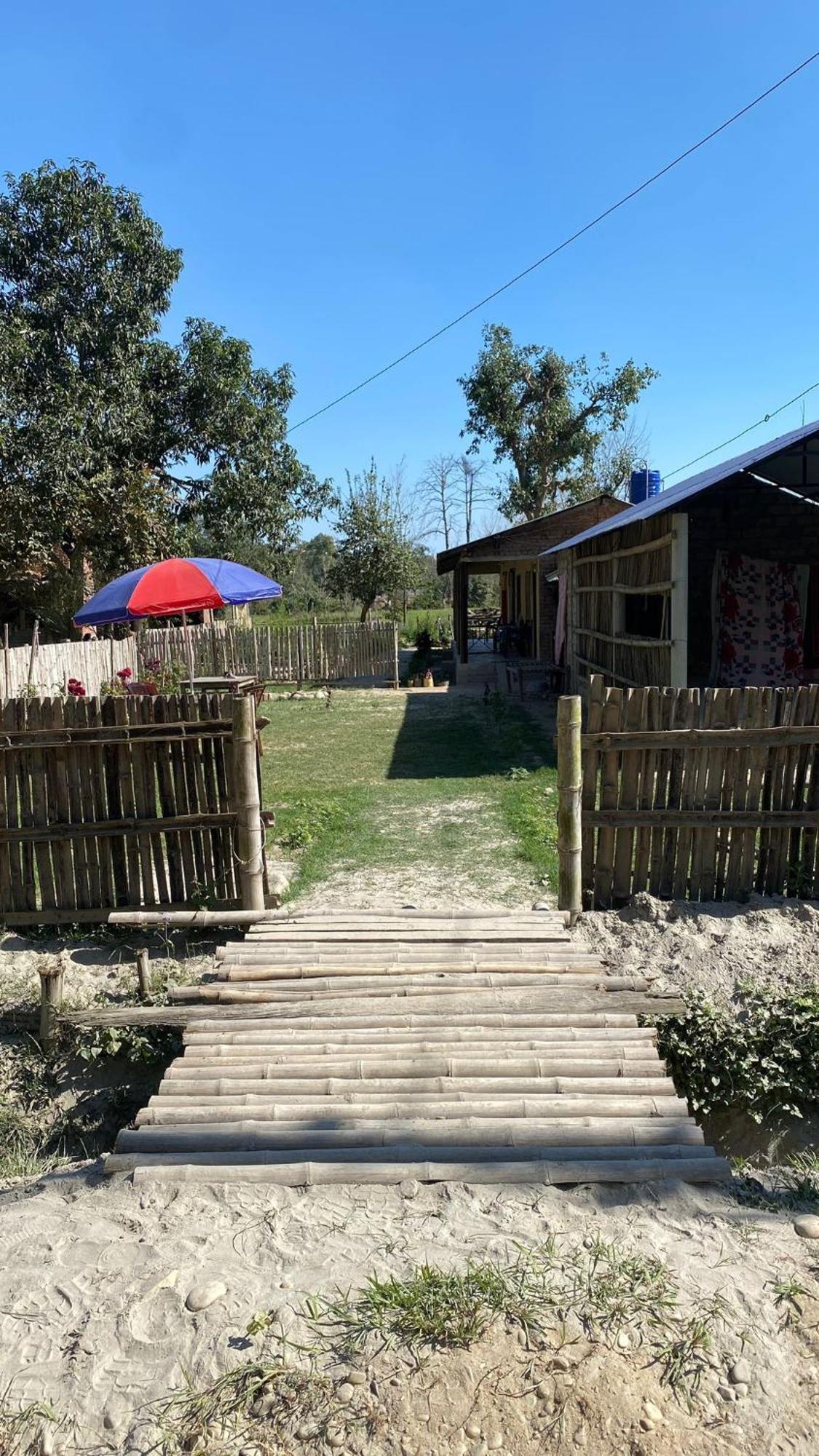 Nanu'S Bardiya Homestay Exterior photo
