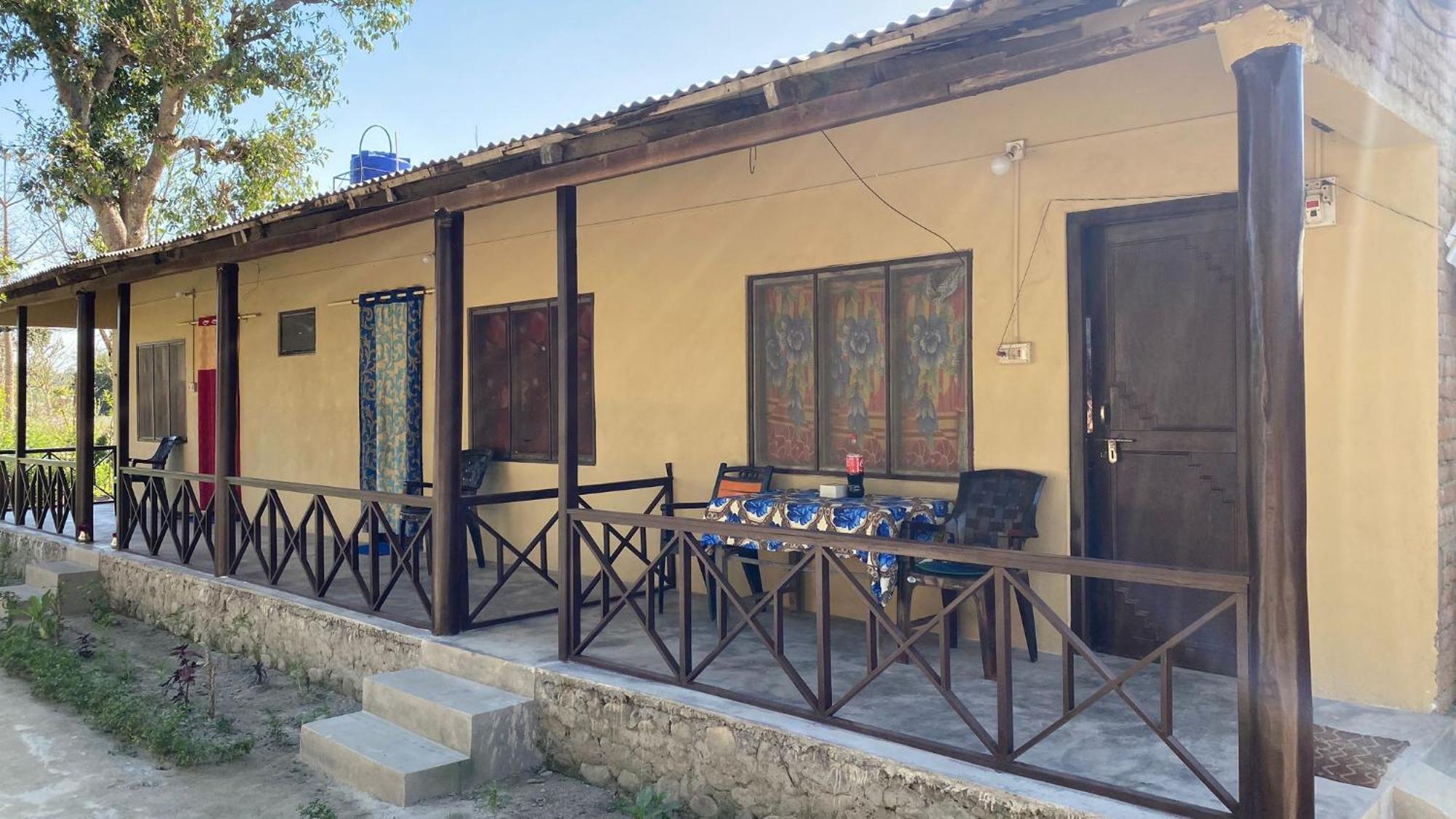 Nanu'S Bardiya Homestay Exterior photo